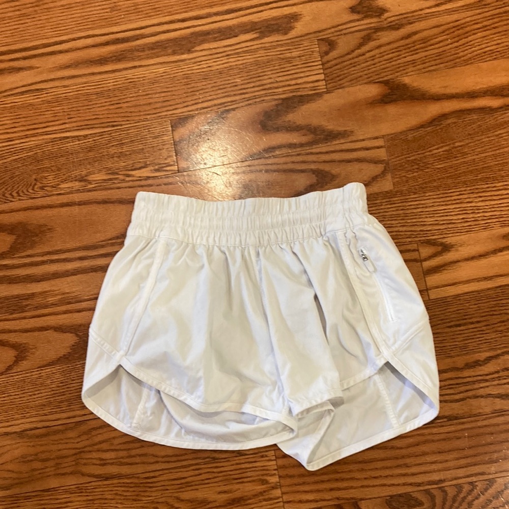 White lululemon short